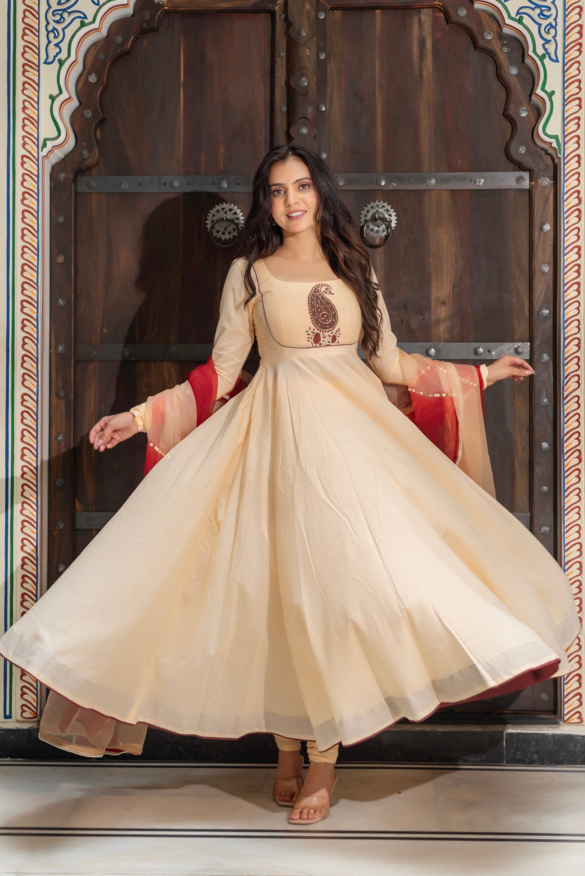Vasudha Suit Set