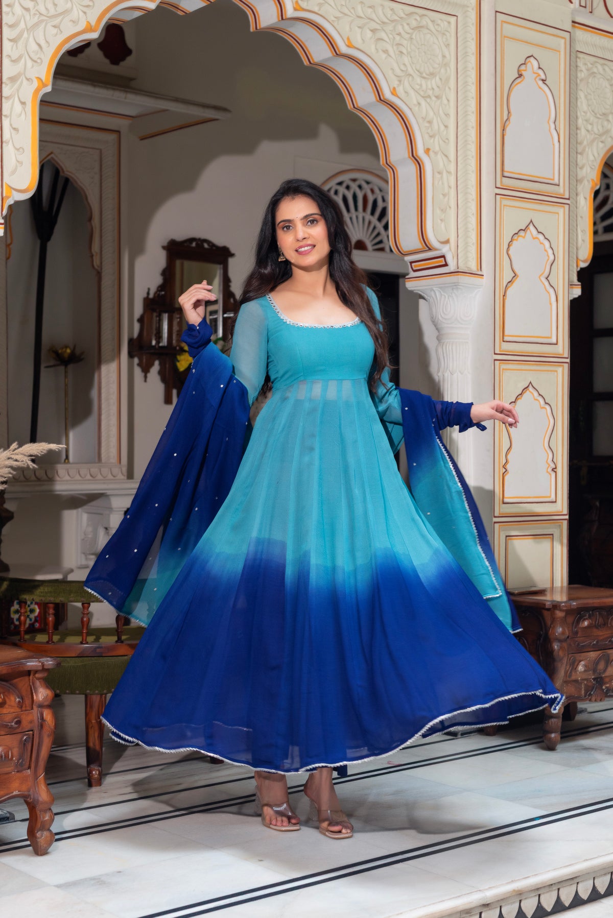 Neelima Suit Set
