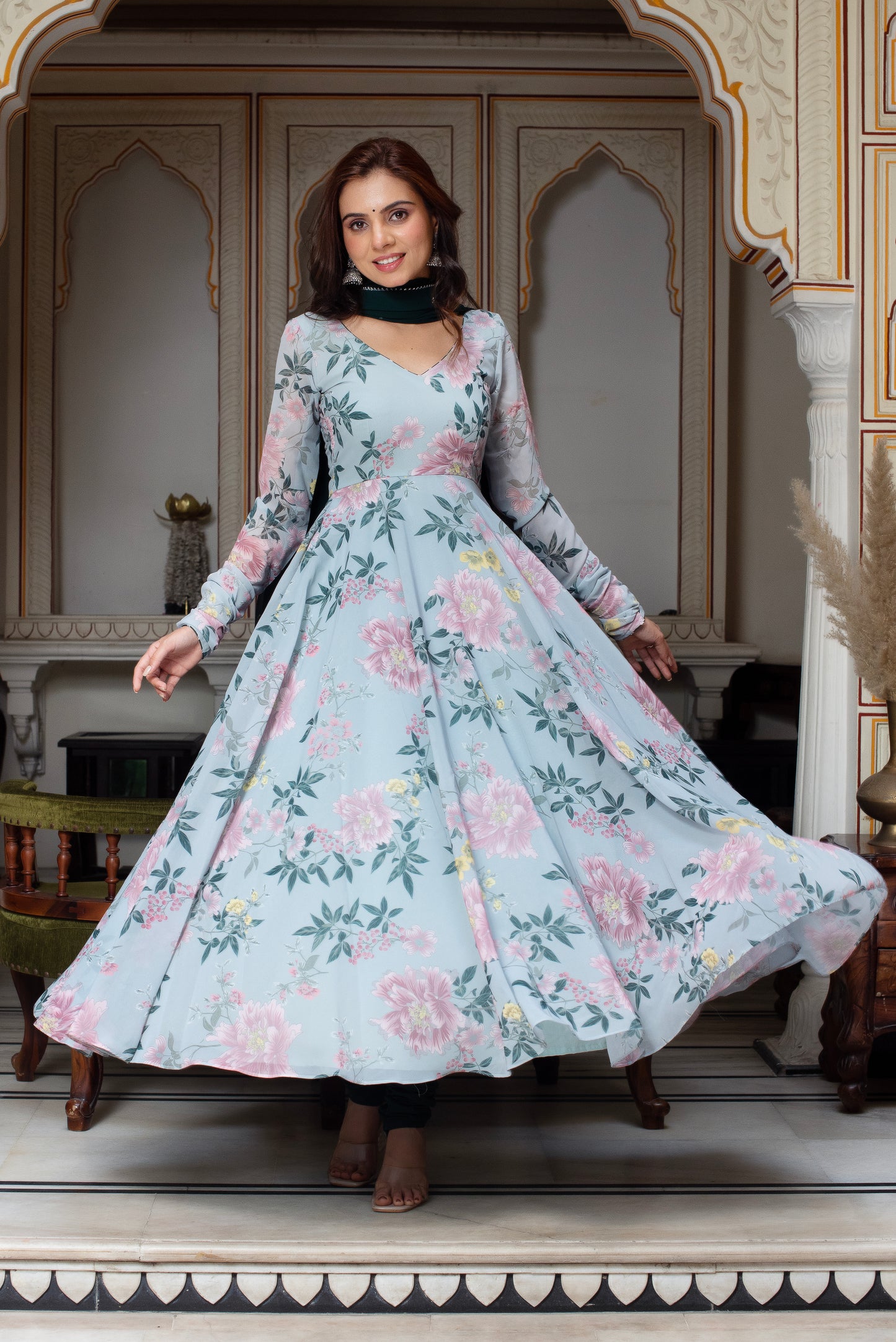 Shivanya Suit Set