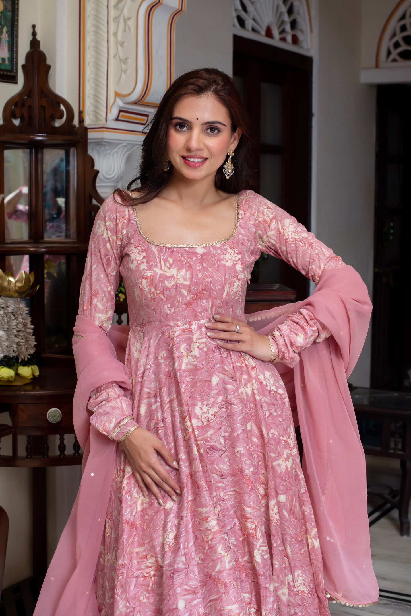 Akshara Suit Set