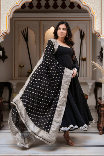 Varsha Suit Set
