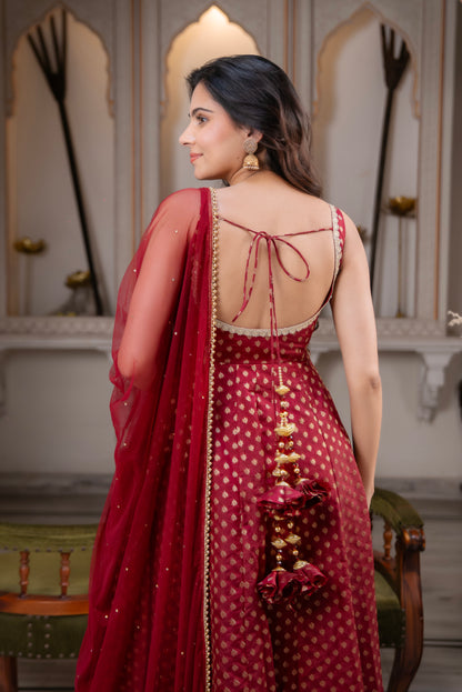 Vandana Suit Set