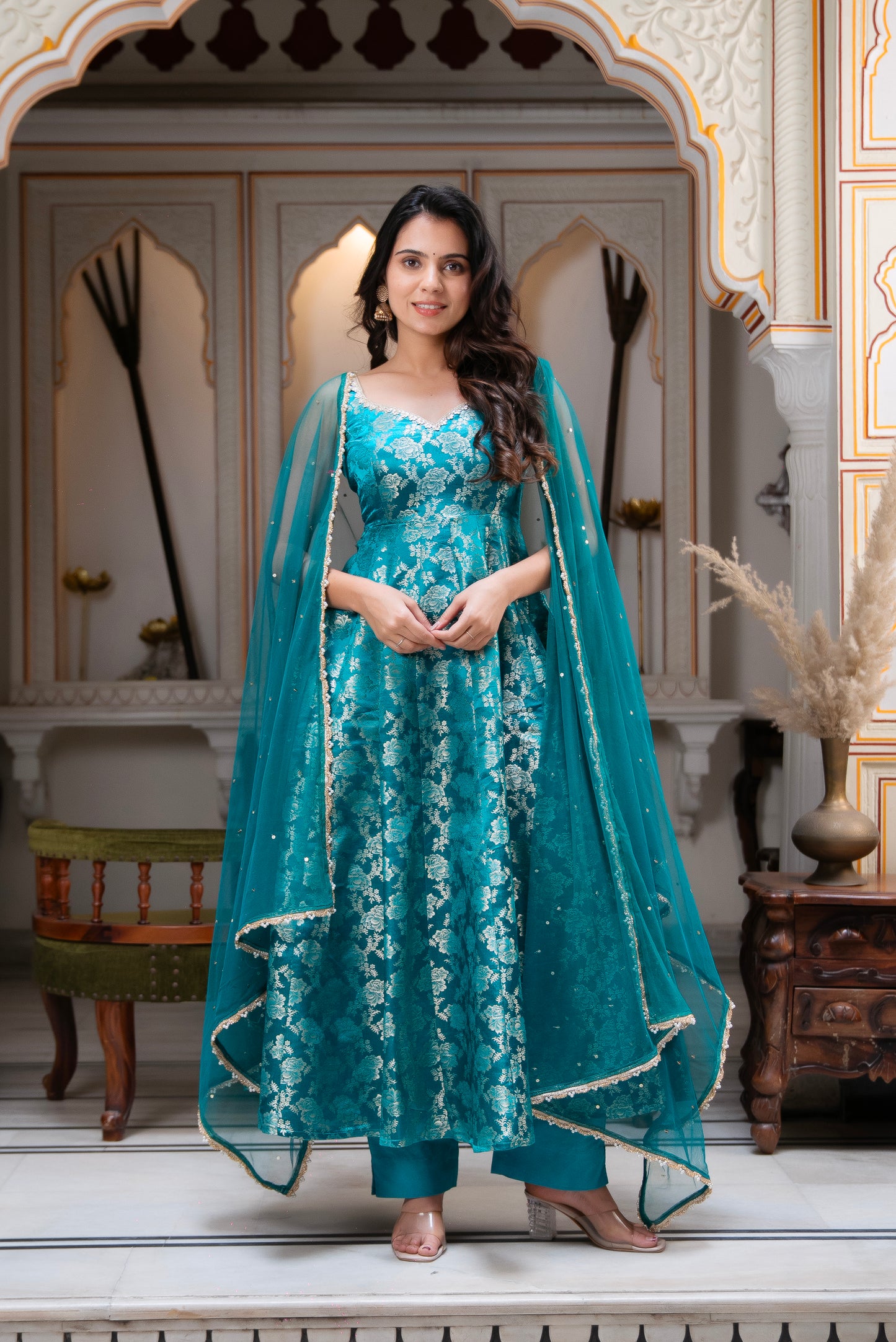 Tashi Suit Set