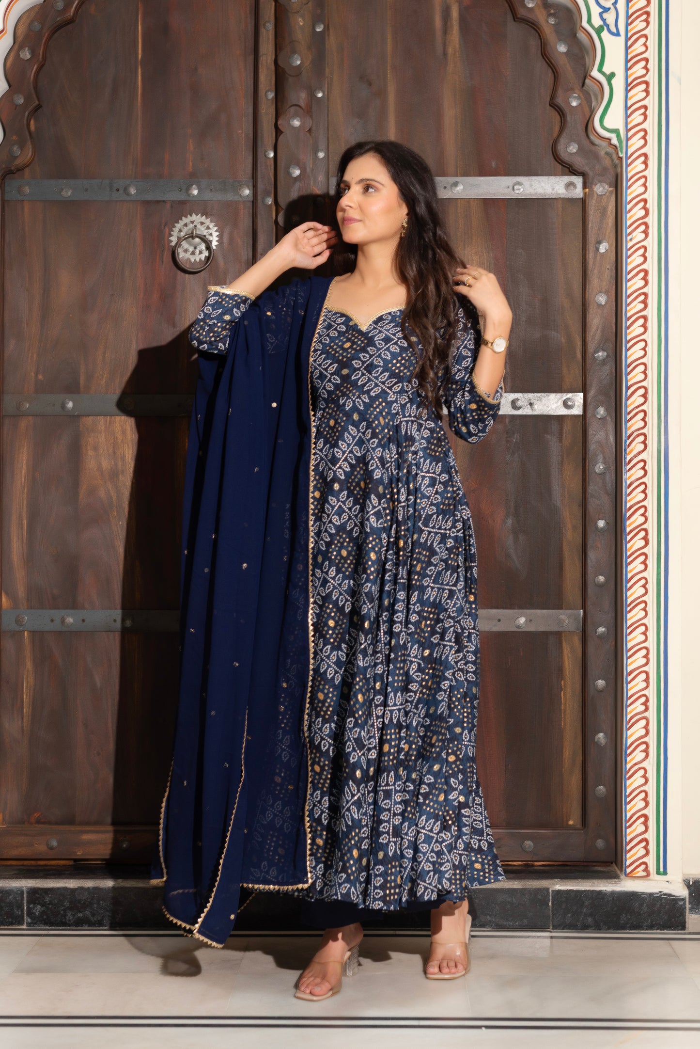 Baisa Bhandani Suit Set