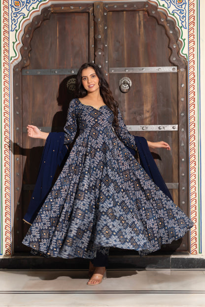 Baisa Bhandani Suit Set
