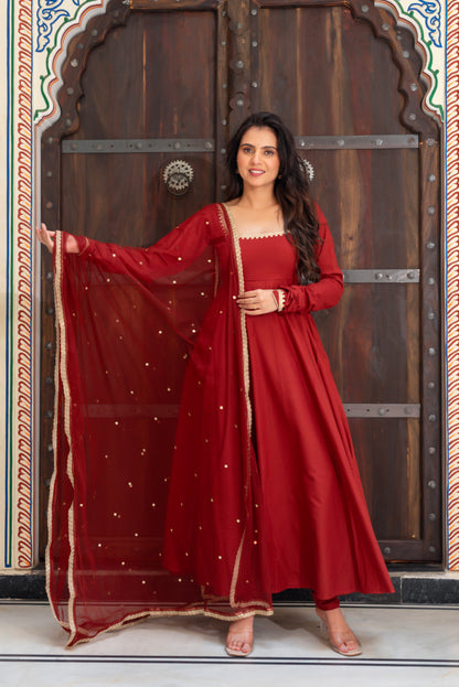 Gaurika Suit Set