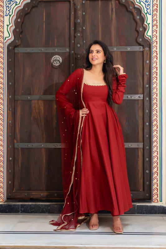 Gaurika Suit Set