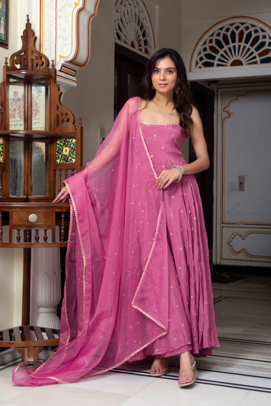 Saadgi Suit Set