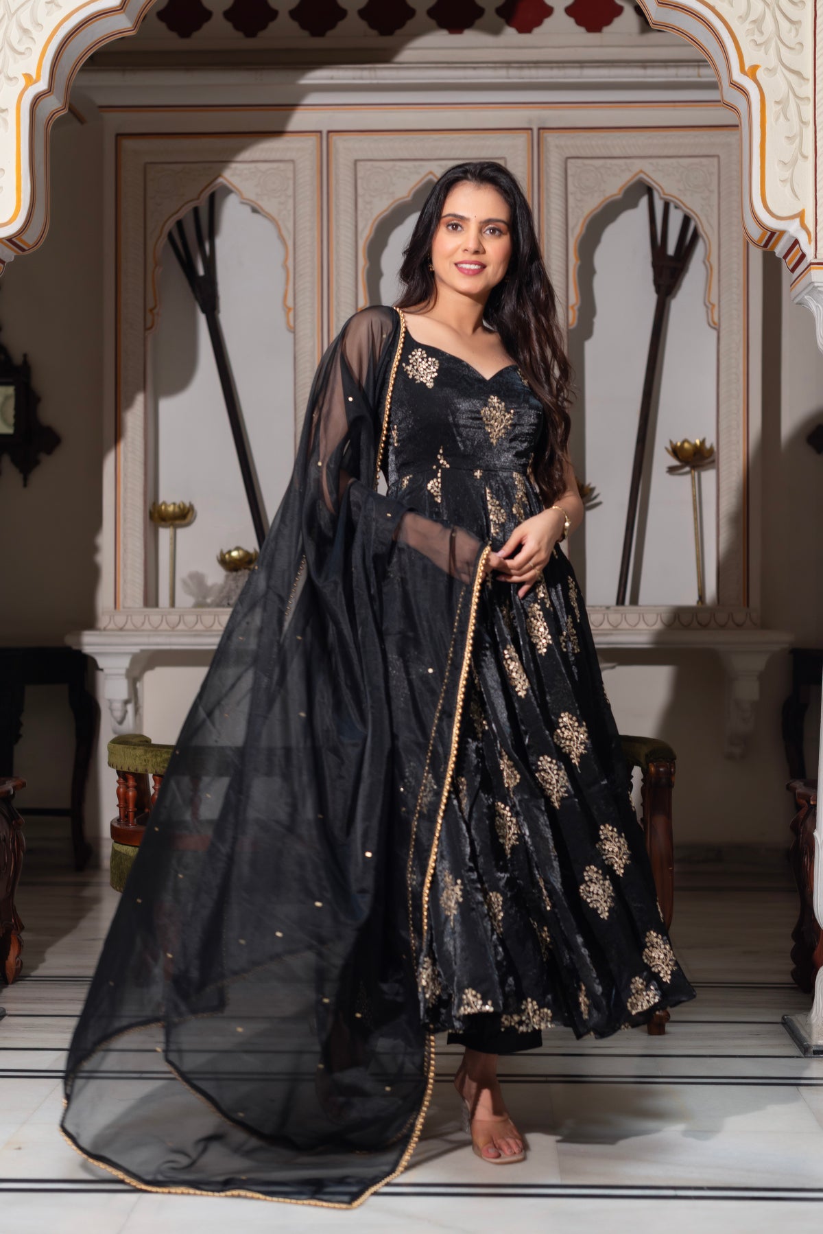 Dolna Suit Set