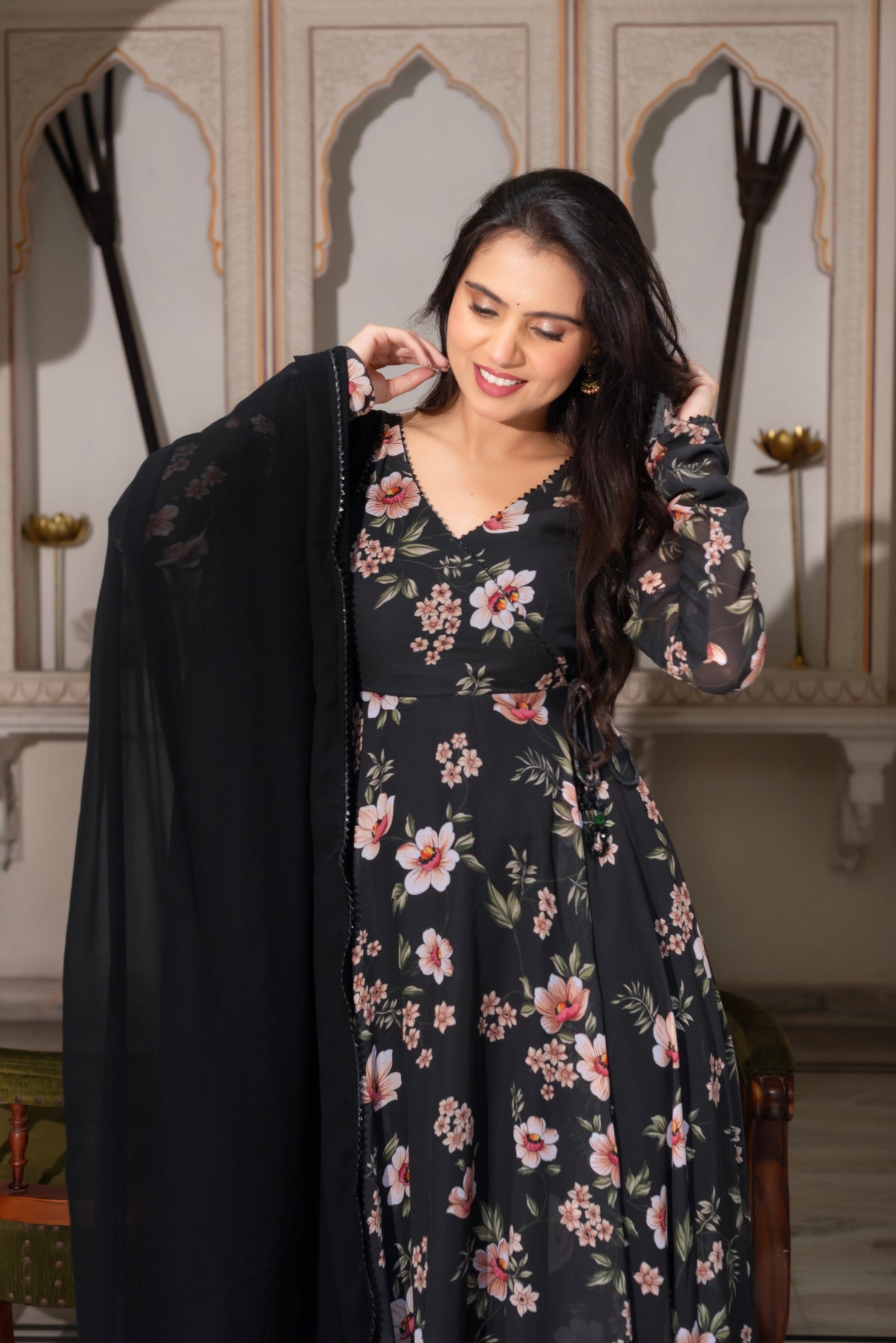 Kairavi Suit Set