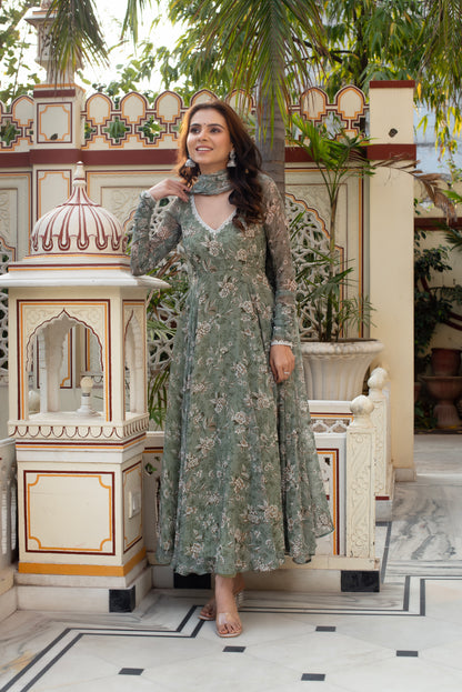 Saima Suit Set