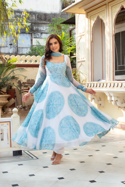 Niyati Suit Set
