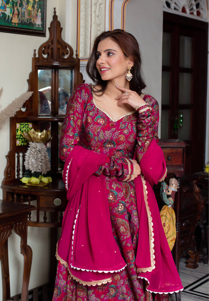 Aarohi Suit Set